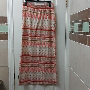 Magazine maxi skirt size L